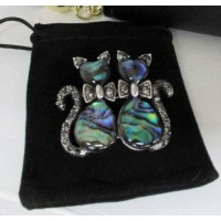 Brooches (10)